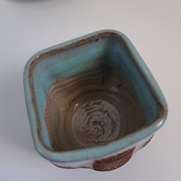 Handcrafted Ceramic Square Cup Saucer Set With Textured Design - Picture 9 of 15